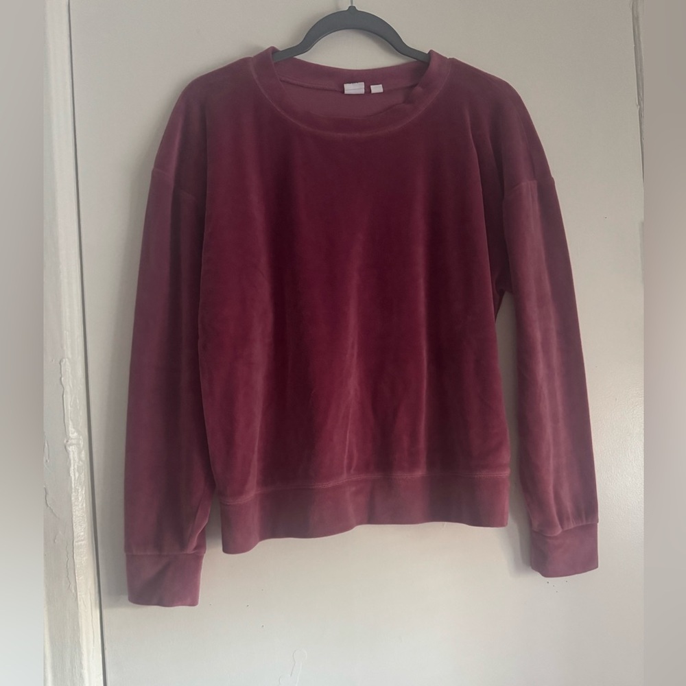 GAP Women's Velvet Maroon Sweater
